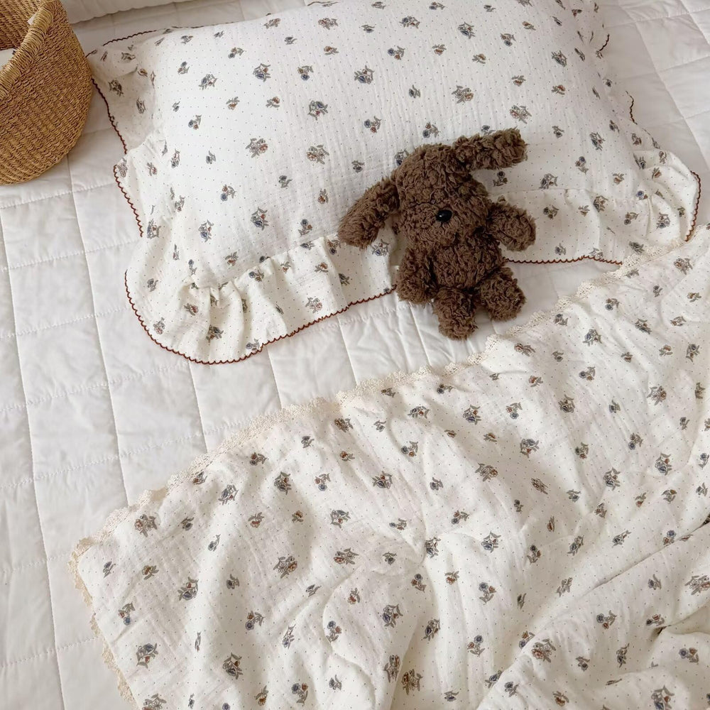 BuLuTu skin-friendly cotton gauze pillowcase supports sensitive skin comfort.