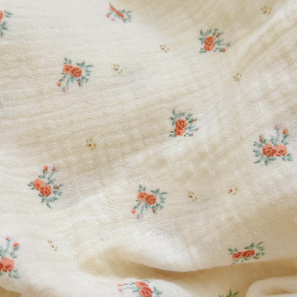 BuLuTu toddler pillowcase with enveloped closure keeps pillow secure during sleep.