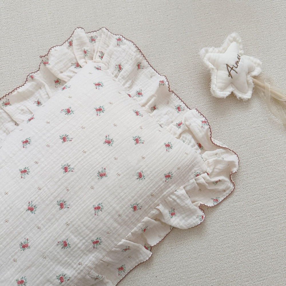 BuLuTu travel-friendly pillowcase fits standard pillows for on-the-go naps.