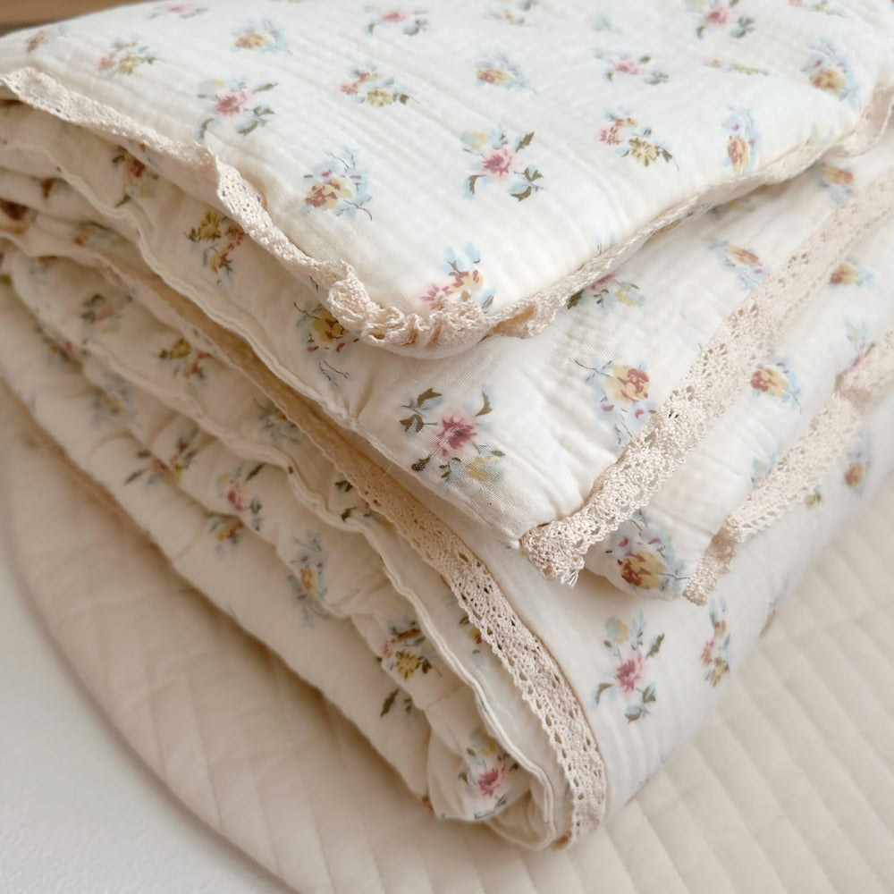 BuLuTu washable quilt keeps colors vibrant after washing.