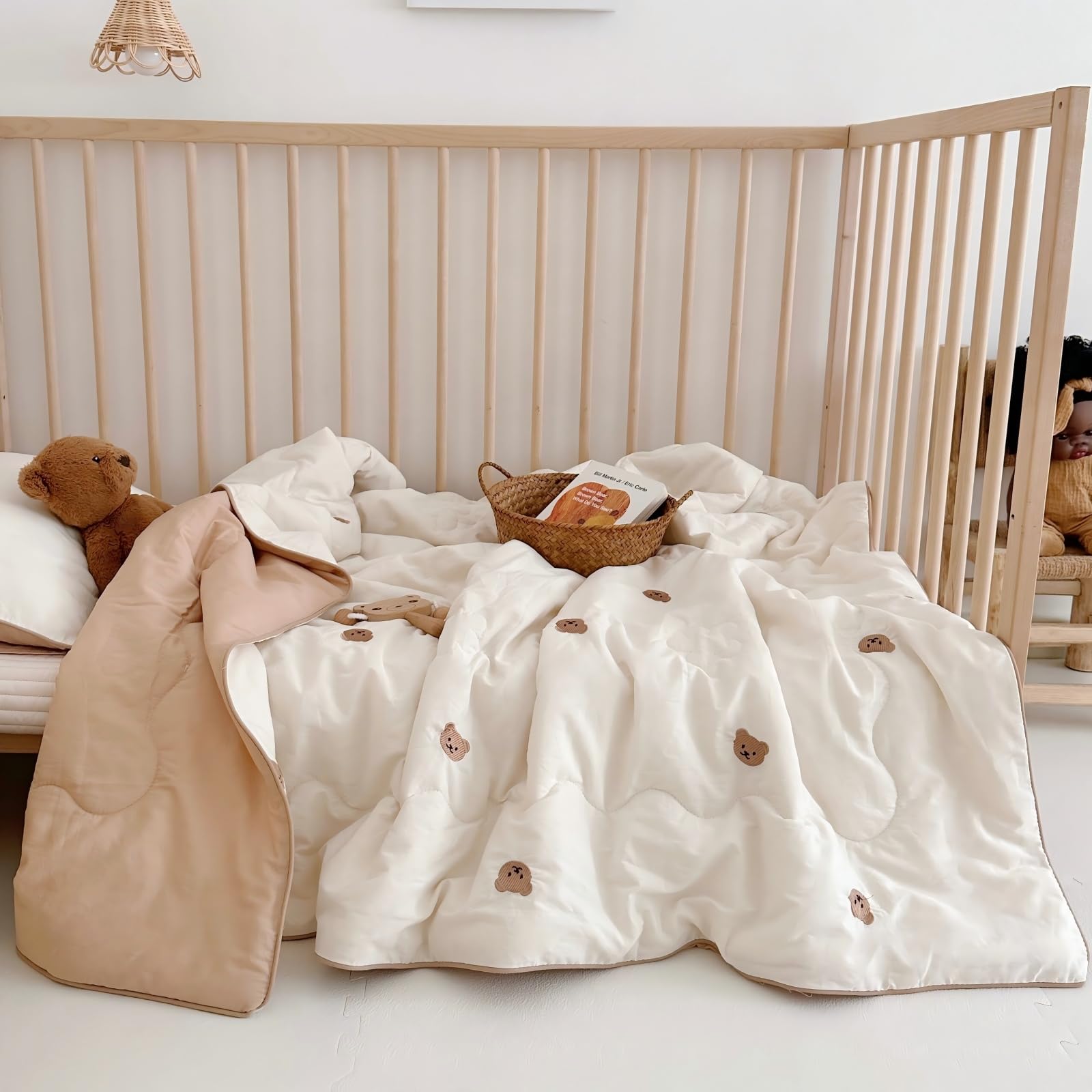 BuLuTu bear-pattern close-up shows soft breathable fabric ideal for sensitive skin.