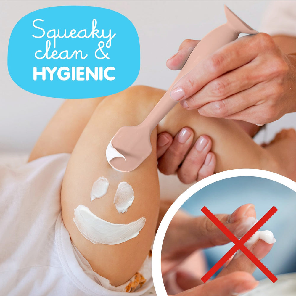 Bumco Diaper Cream Spatula made of soft silicone for gentle application.