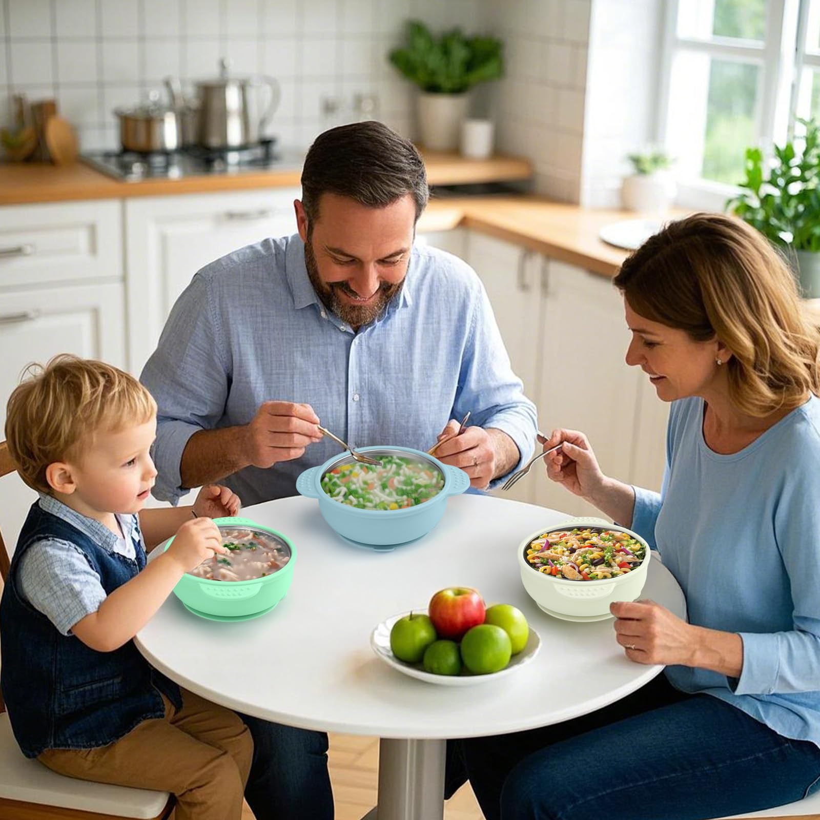 BUSOHA silicone lid covers bowls between meals for freshness.