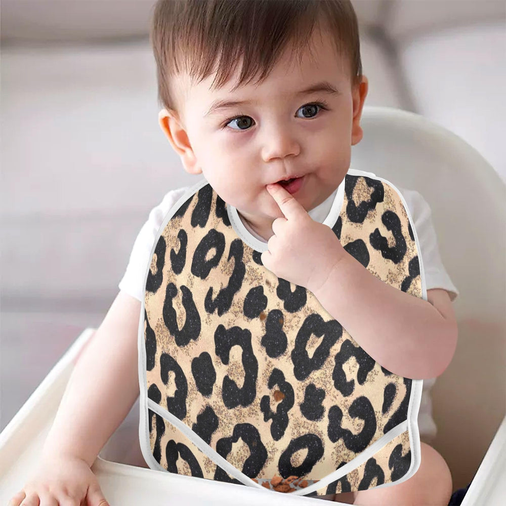 Caikeny baby bib with three adjustable snaps for growing toddlers.