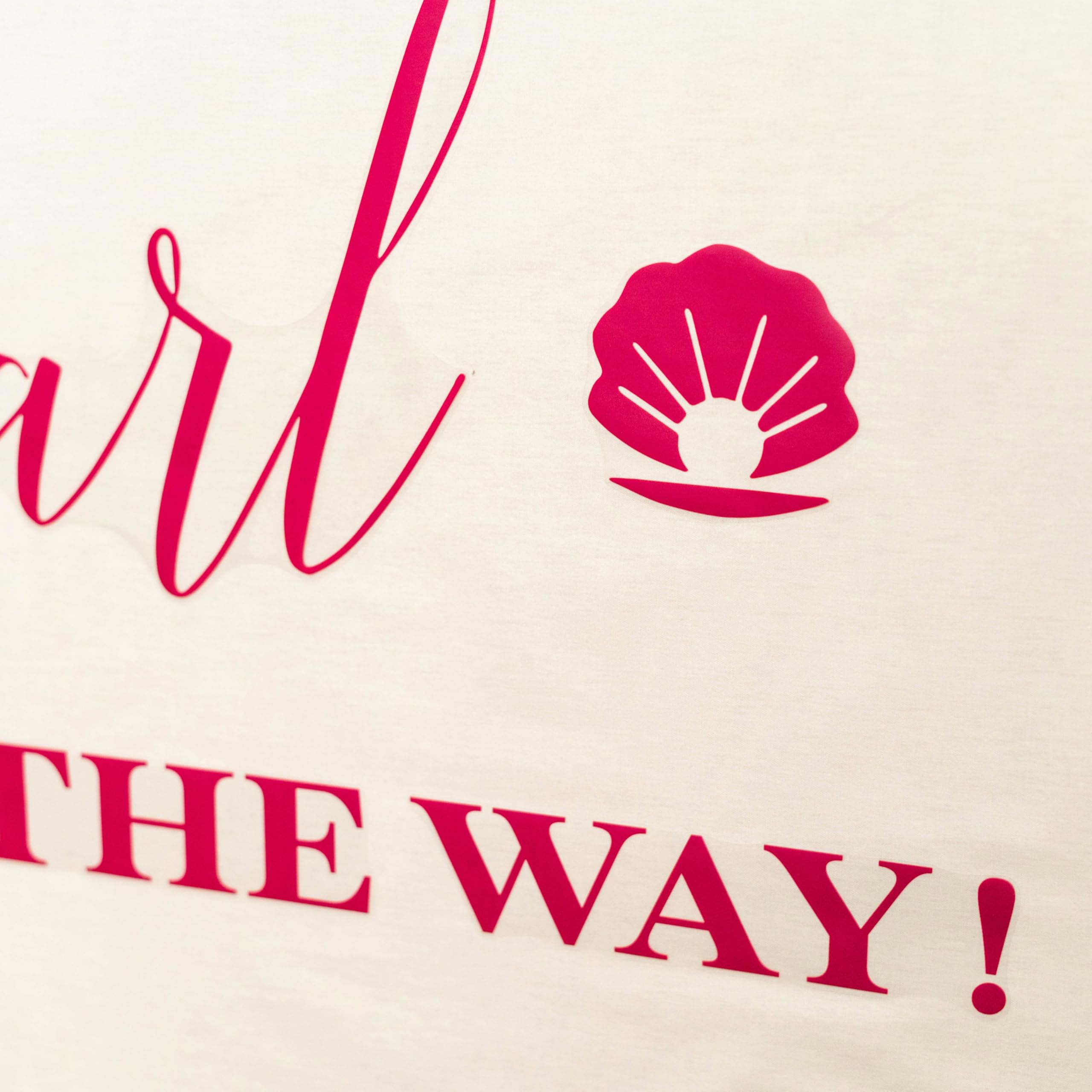 Capiont A Little Pearl wall decal creates a sophisticated focal point