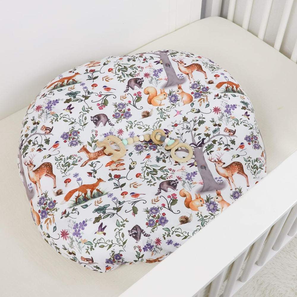 CARUILI cover with hidden zipper enables easy fitting for a smooth surface.