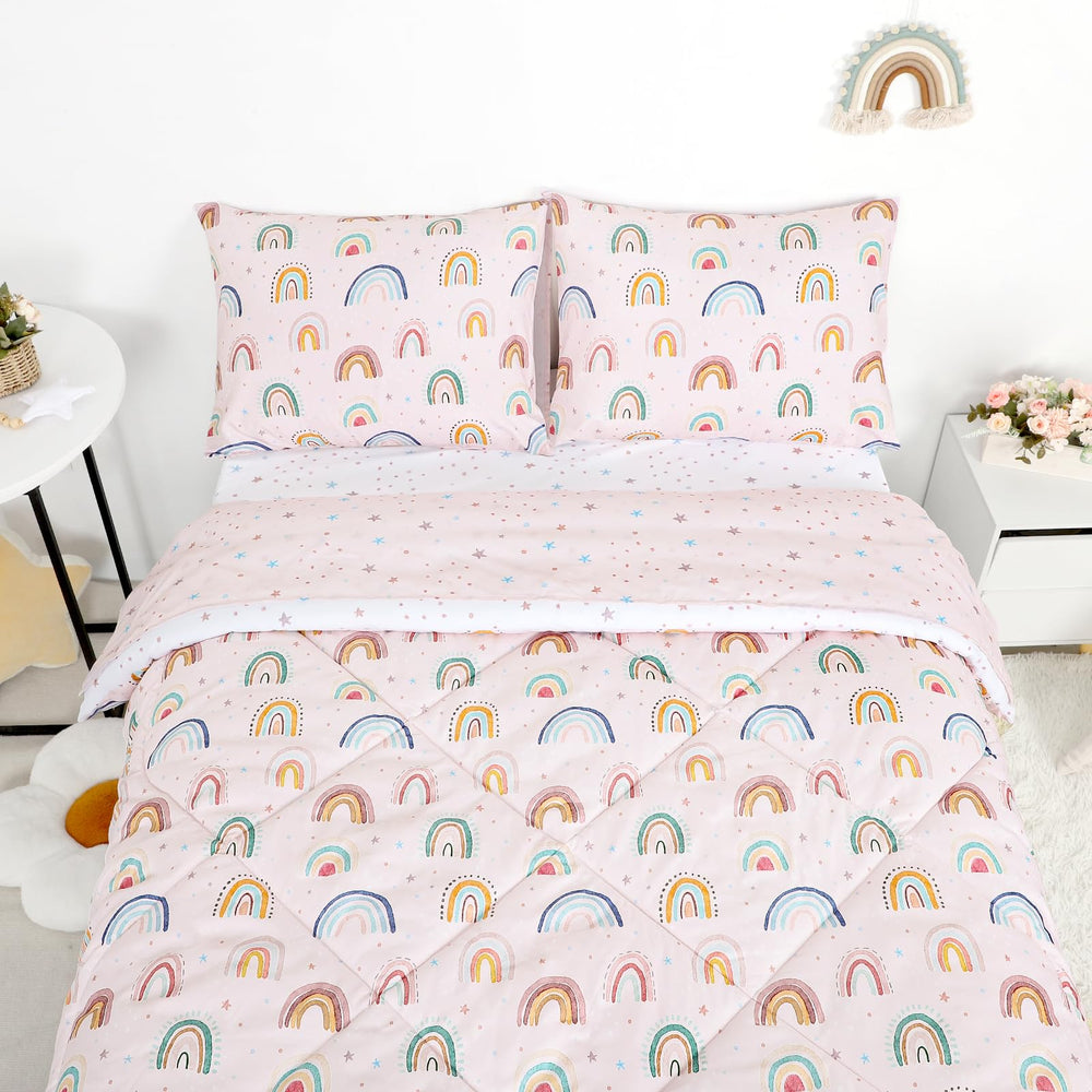 CARUILI Fitted sheet ensuring a snug fit on a toddler twin bed