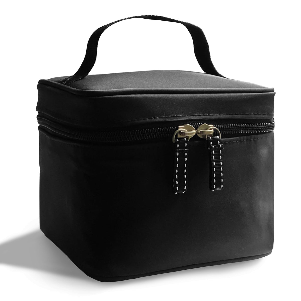 Case Concepts Baby Cooler Bag keeps up to four bottles cool on the go
