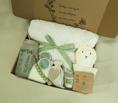 Castateo lavender candle in the New Mom Gift Basket for calming moments