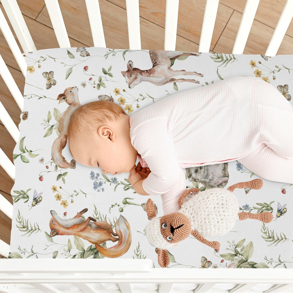 CaTaKu 360-elastic-band keeps sheets securely in place.