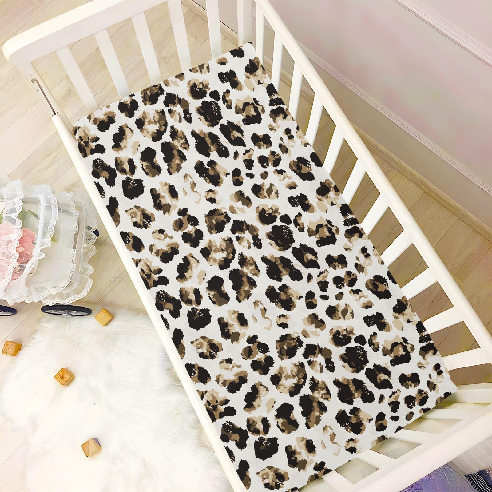 CaTaKu durable, machine washable baby sheet for busy parents.