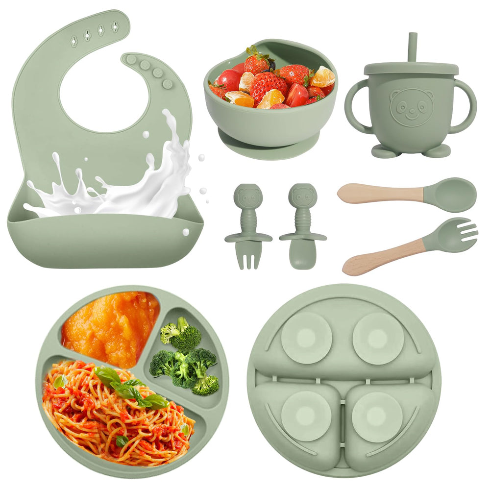 Catvegue green bib for mess-free mealtimes and easy cleanup.