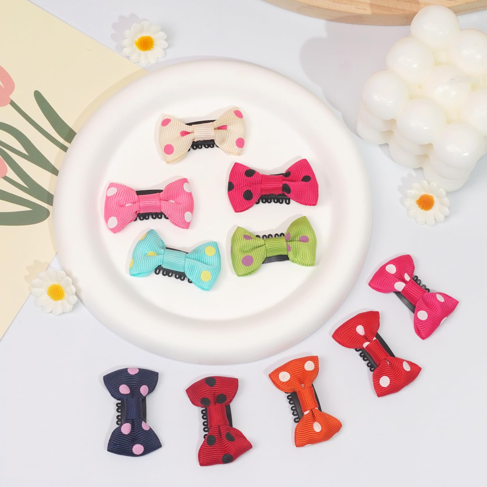 CellElection polka dot bows provide cute style for baby girls with light, secure hold.