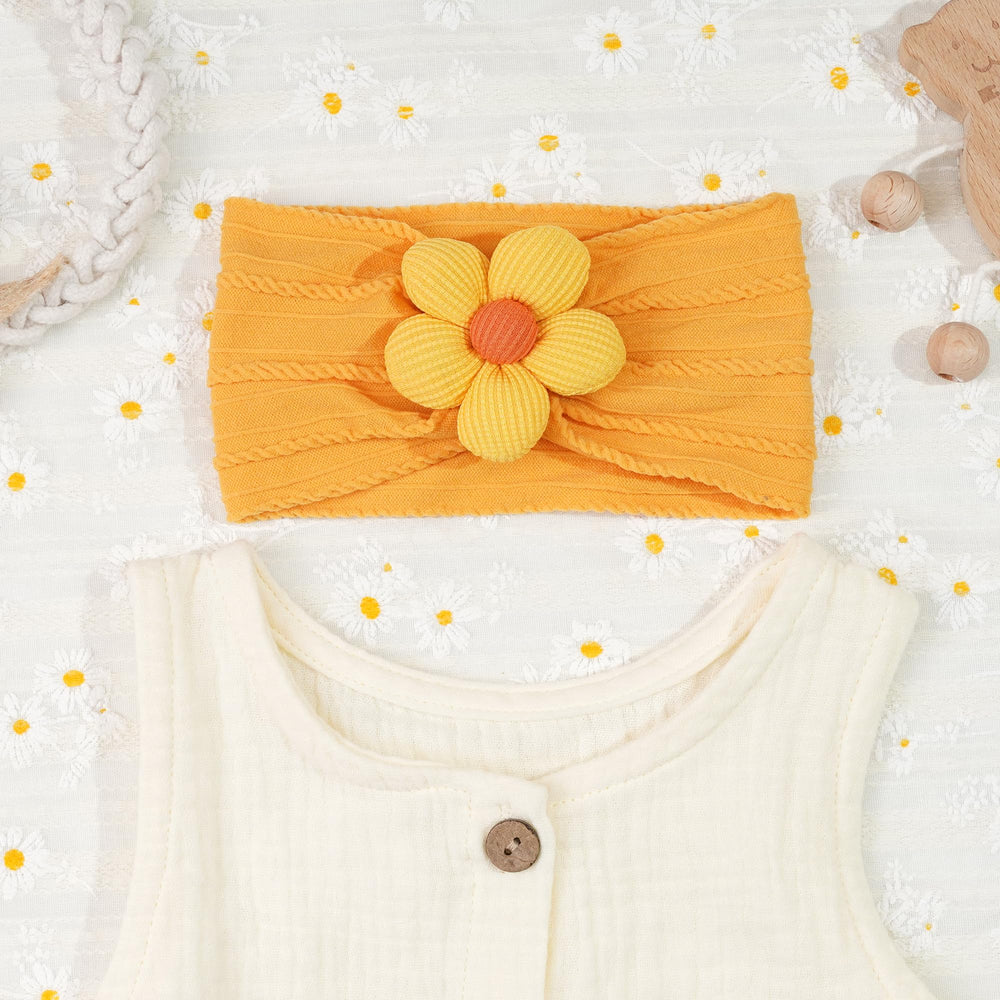 CÉLLOT hotpink headband brightens outfits while staying comfortable.