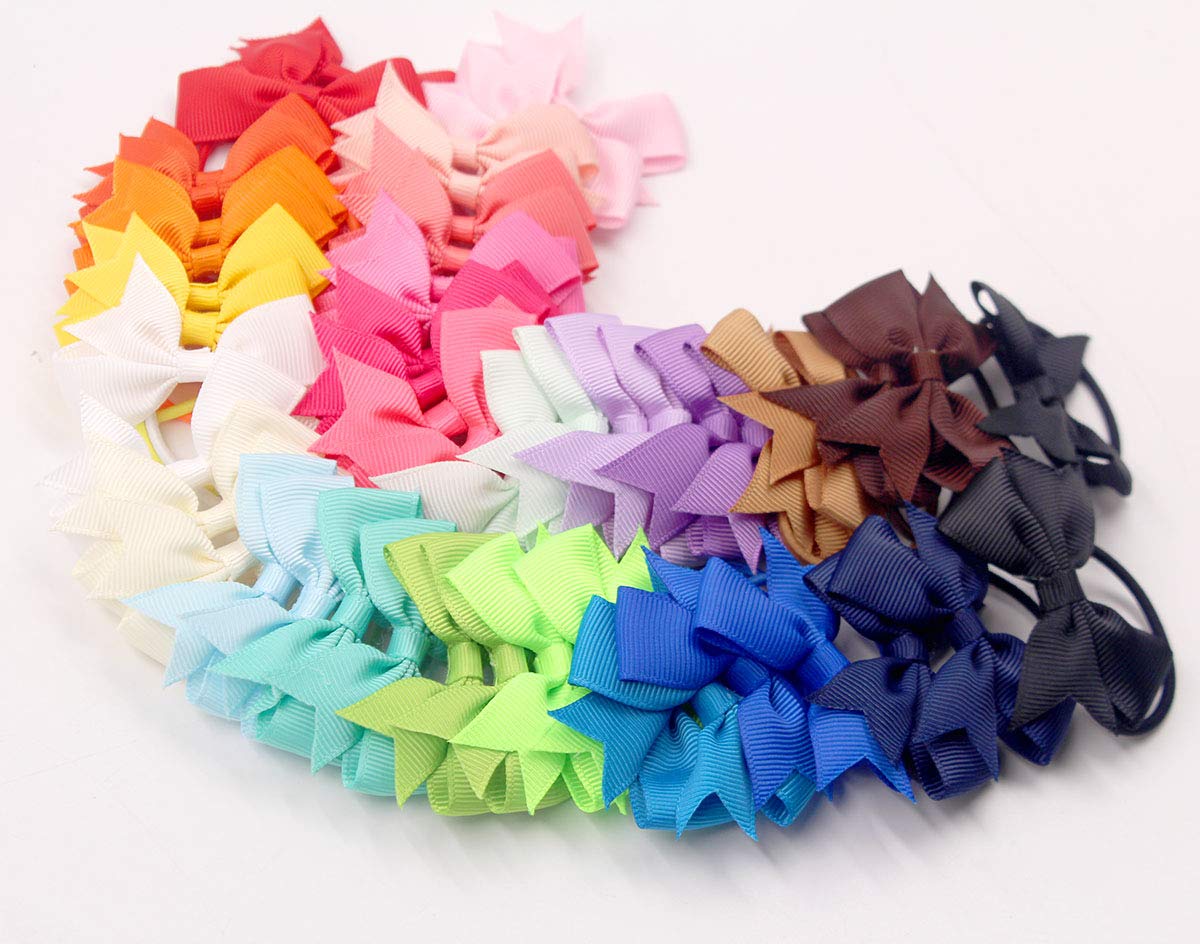 CÉLLOT pairs in assorted colors suit daily outfits and events.