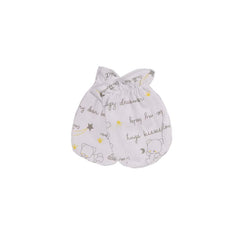 Chamie newborn mittens flatlay—easy style and scratch protection for delicate skin