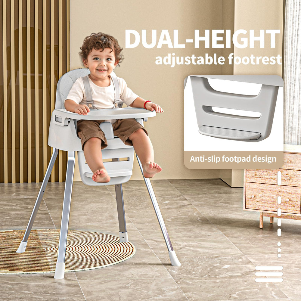 CheerKid machine-washable cushion keeps the seat clean between uses.
