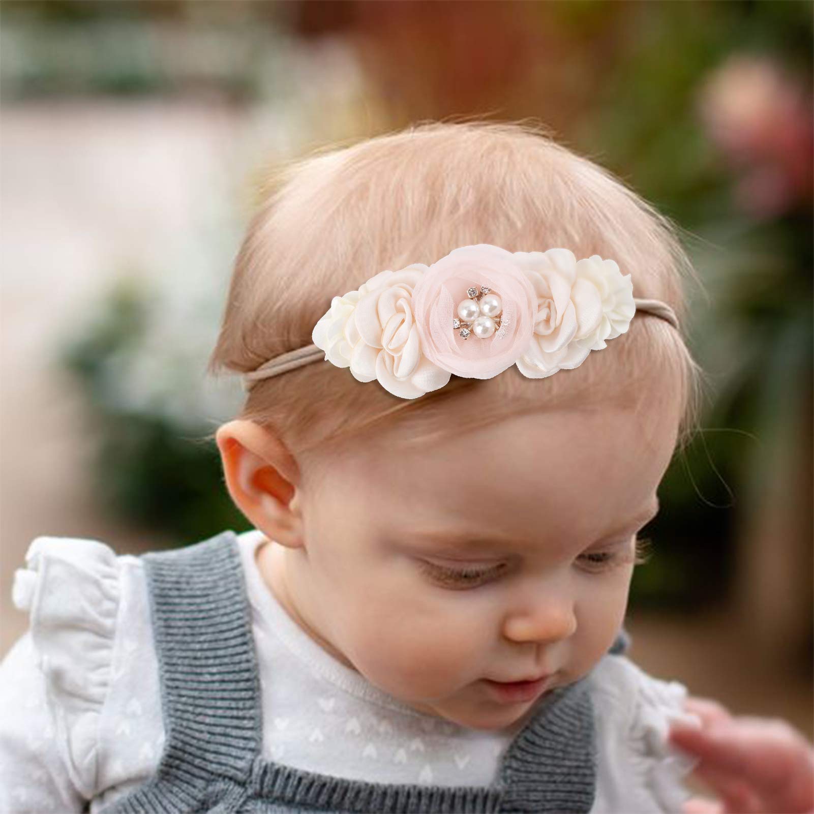 Cherrboll 100% elasticity headbands grow with babies from newborn to toddler.