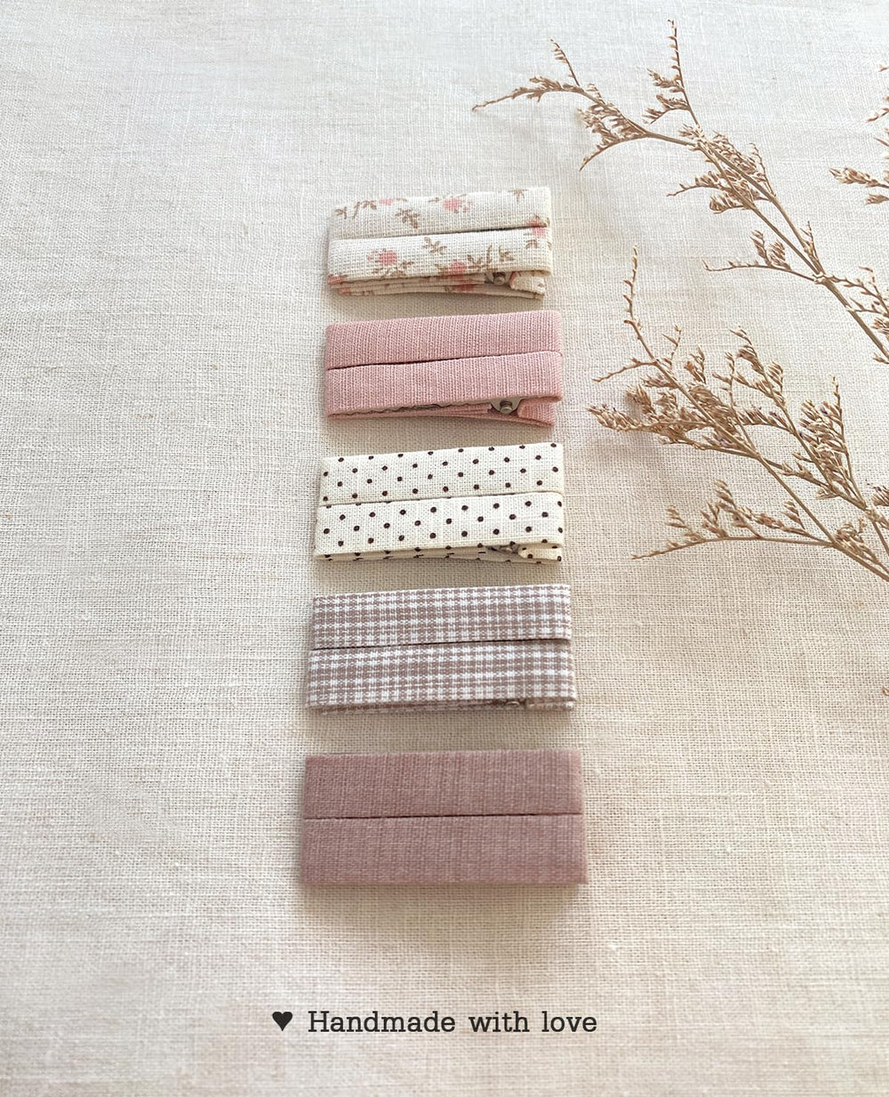 Cherssy daisy rose clip suitable for toddlers.