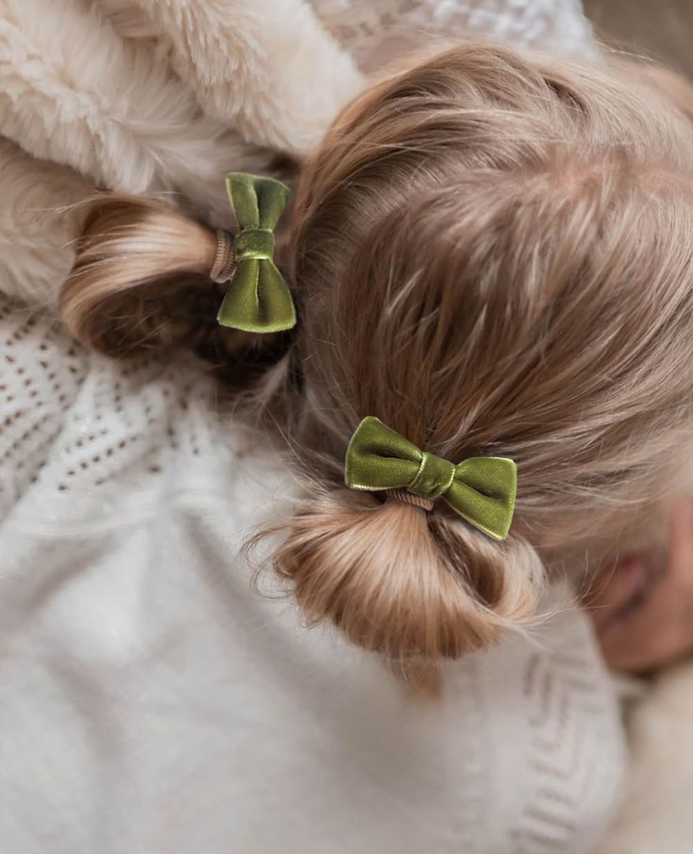 Cherssy velvet baby bow in lilac purple adds girlish charm with gentle grip.