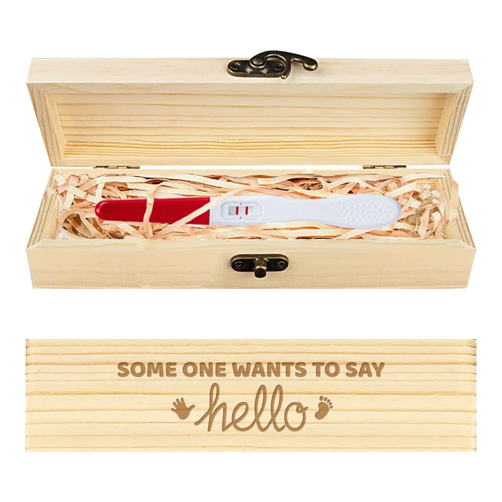 CHGCRAFT palms and feet engraving on the pregnancy keepsake box for family announcements.