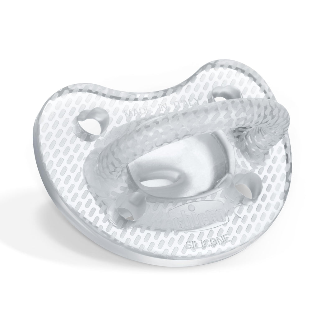 Chicco PhysioForma Luxe teething shield soothing gums during use