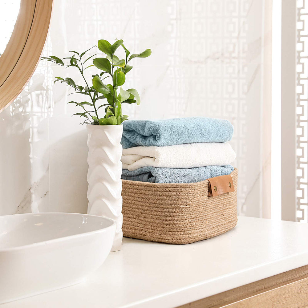 CHICVITA leather-wrapped handles simplify carrying between rooms