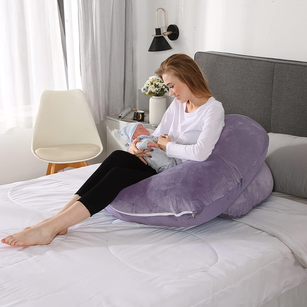 Chilling Home maternity pillow used in bed for restful lounging