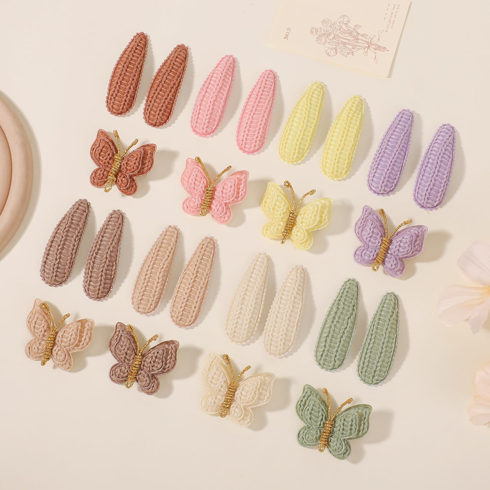 choicbaby autumn-winter hair accessory, cozy knit design complements seasonal outfits.