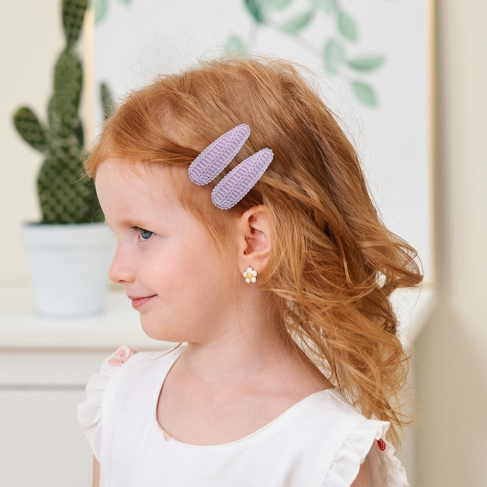 choicbaby side-accents clip, adds delicate detail to everyday looks.