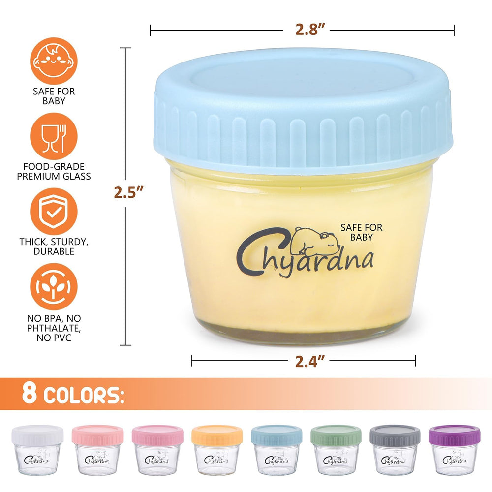 Chyardna included spoons with the set for easy feeding on the go.