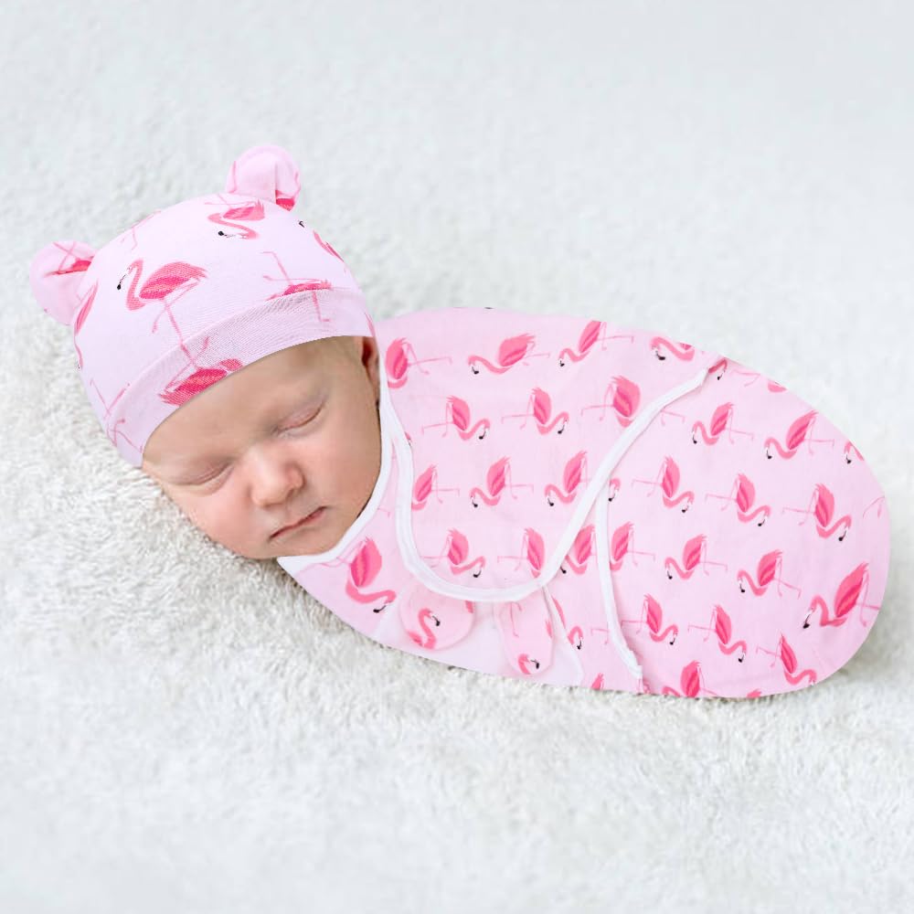 Cinaci newborn hat and blanket set is ideal for babies aged 0-3 months.