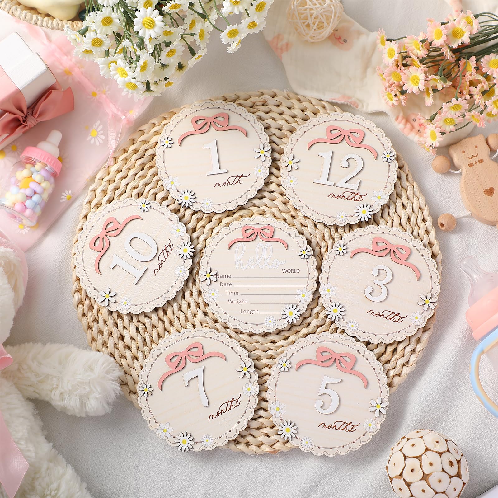 Cinnvoice Daisy accents on cards enhance baby photos beautifully