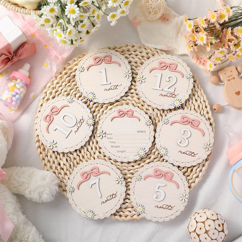 Cinnvoice Daisy accents on cards enhance baby photos beautifully