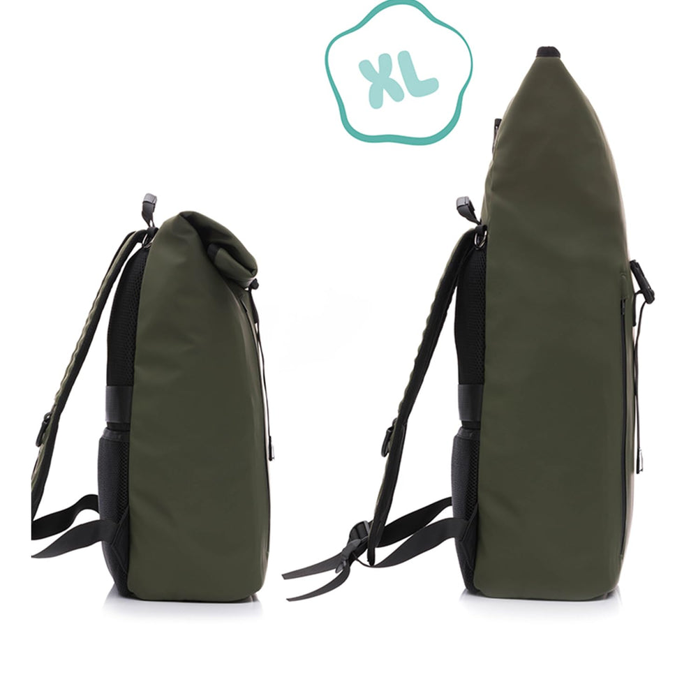CitisKins padded back panel provides support on long days outdoors.