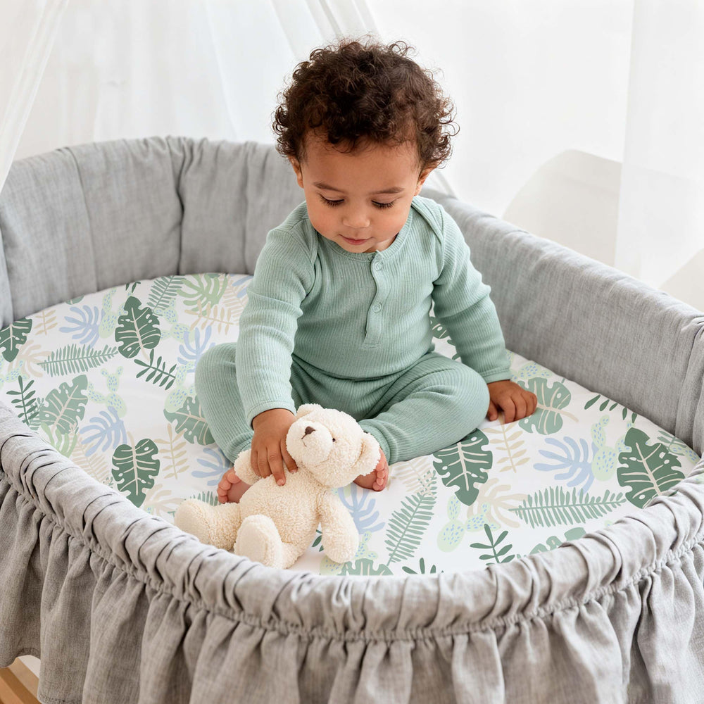 Civarua Kids bassinet sheets show 360 degree elastic band for secure fit