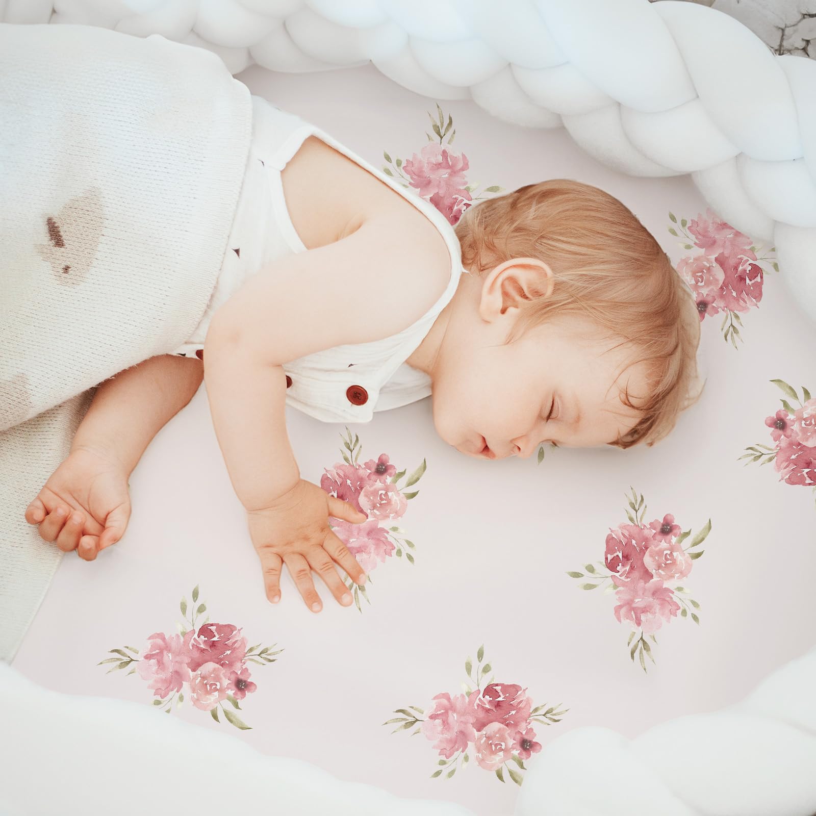 Civarua Kids easy-care bassinet sheets ready for machine washing and daily use.