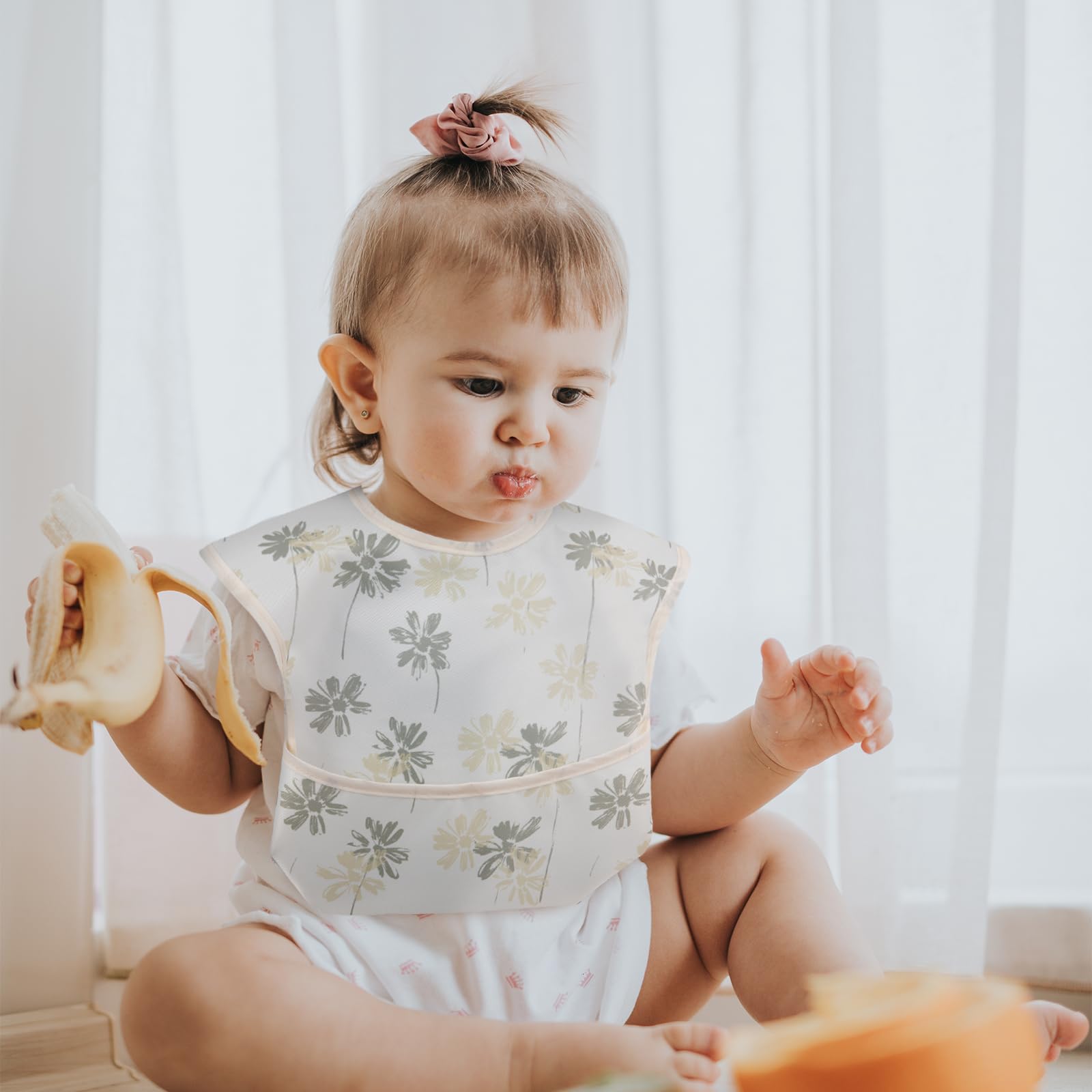 Civarua Kids bib with strap-adjust secures a comfortable fit for active babies