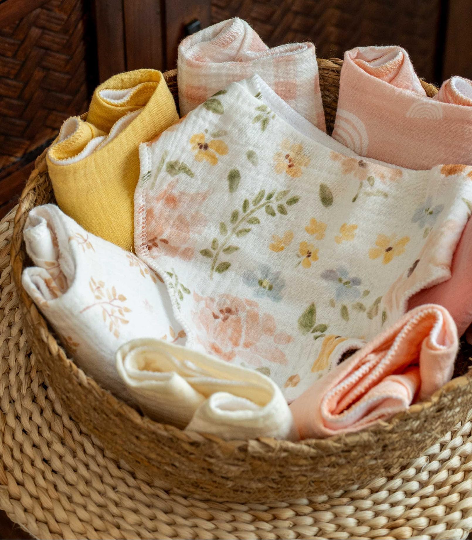 CIVARUA KIDS bibs are easy to care for; machine washable