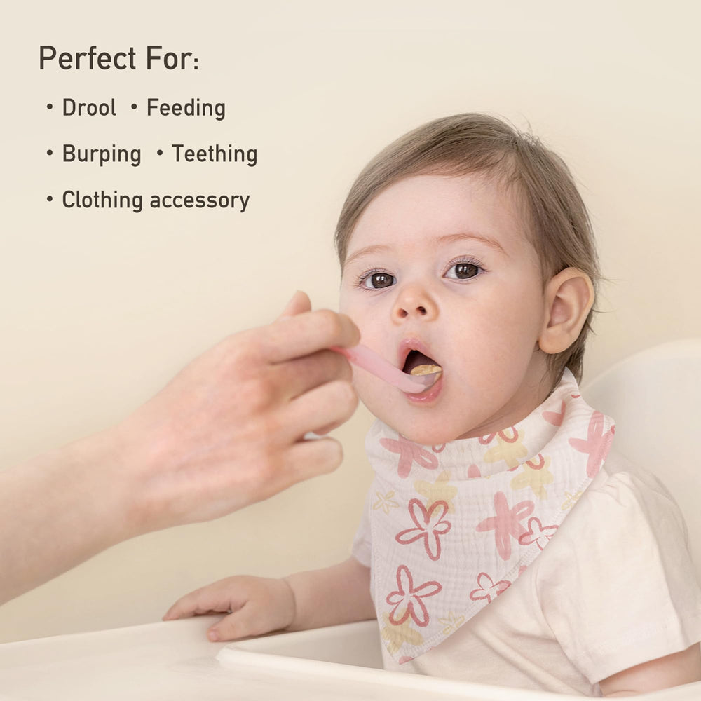 CIVARUA KIDS muslin bib close-up shows soft muslin front and absorbent backing