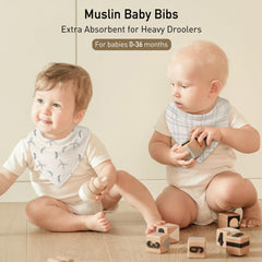 Civarua Kids bibs with adjustable snaps for growing babies.
