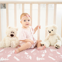 Civarua Kids 360-degree elastic band nap mat sheet stays in place during movement.