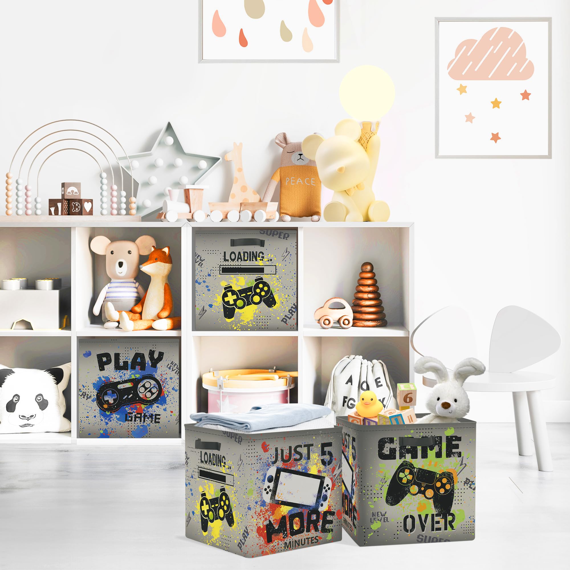 Clastyle three-piece cubes organize toys, books, and clothes