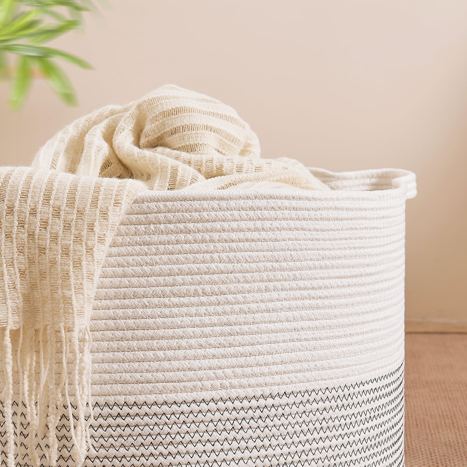 CLHMILY&Z breathable weave helps prevent odors, great for towels and seasonal clothing.