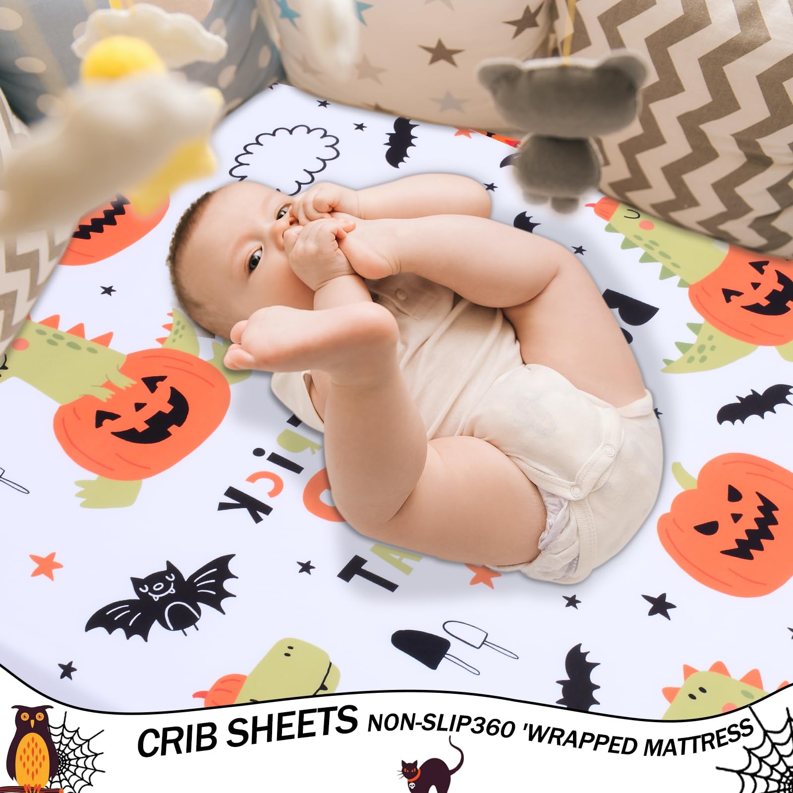 Cloele crib sheet with elastic bands for a snug, smooth fit