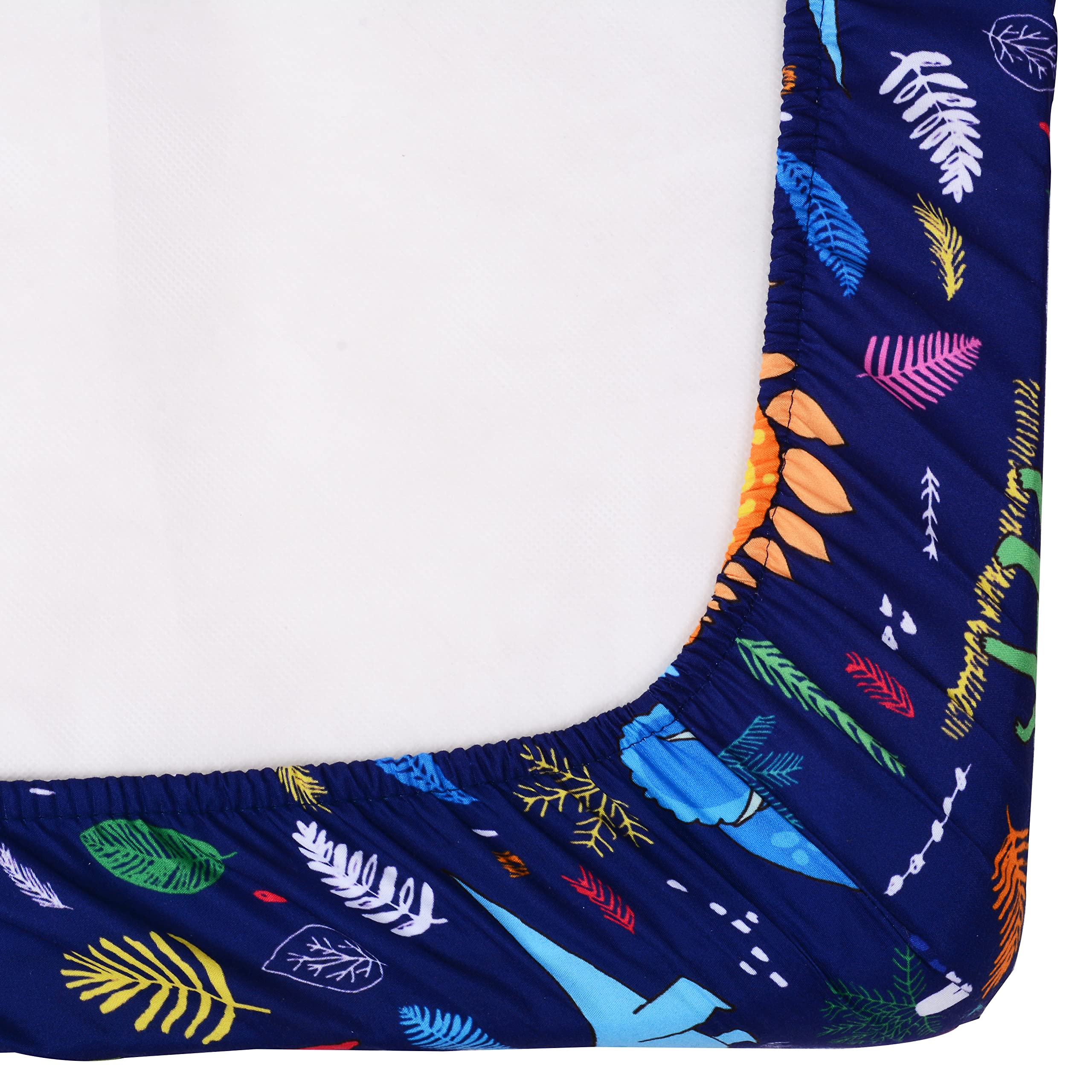 Cloele baby gift-ready dinosaur sheet for any nursery.