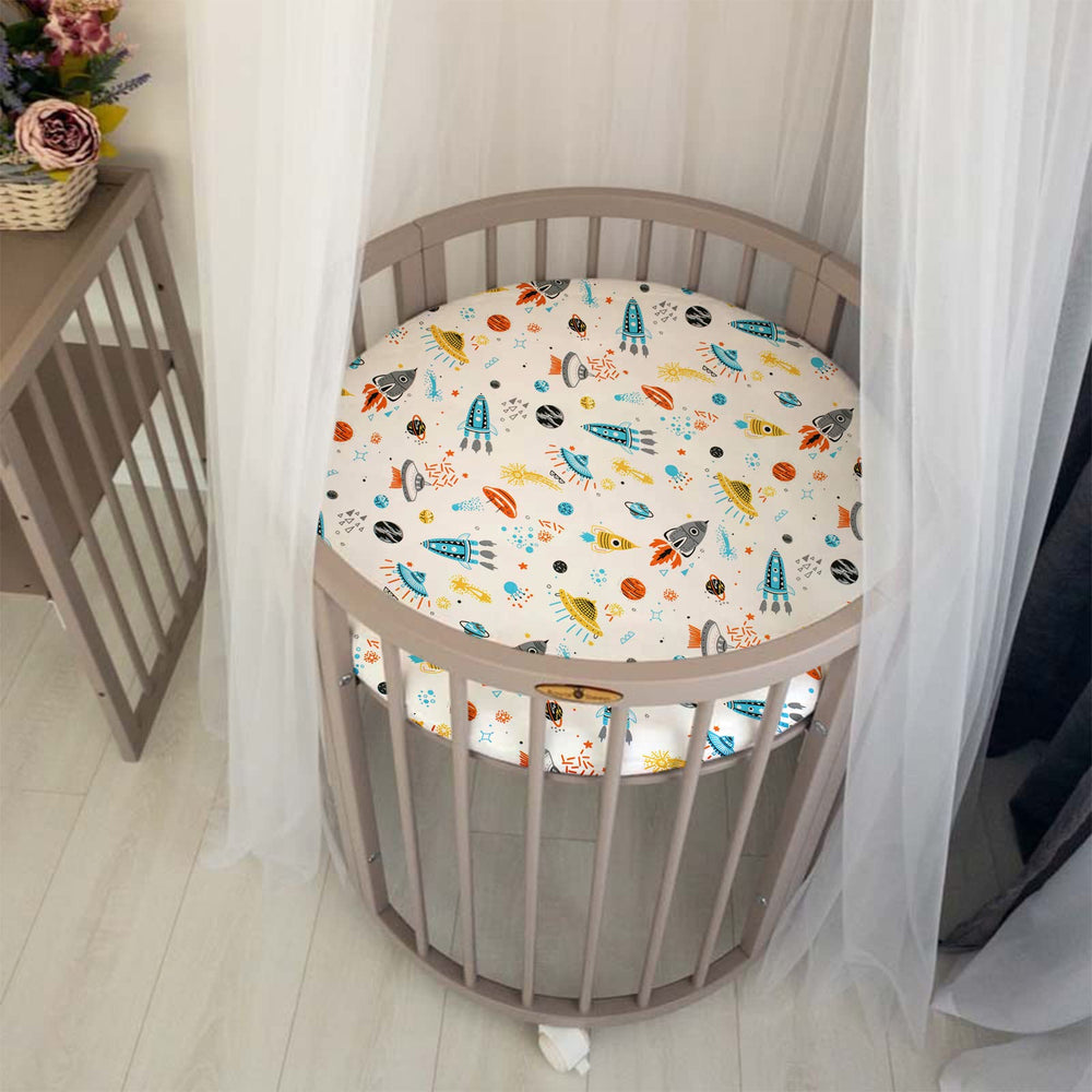 Cloele printed vibrant finish shows color retention on a round crib sheet