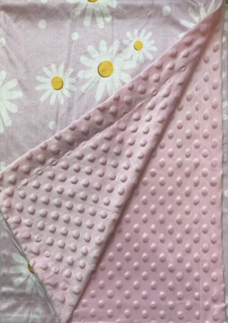 Closockey baby blanket Daisy soft flannel material on delicate skin.