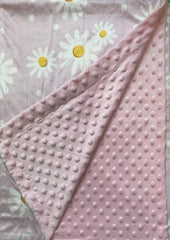 Closockey baby blanket Daisy soft flannel material on delicate skin.