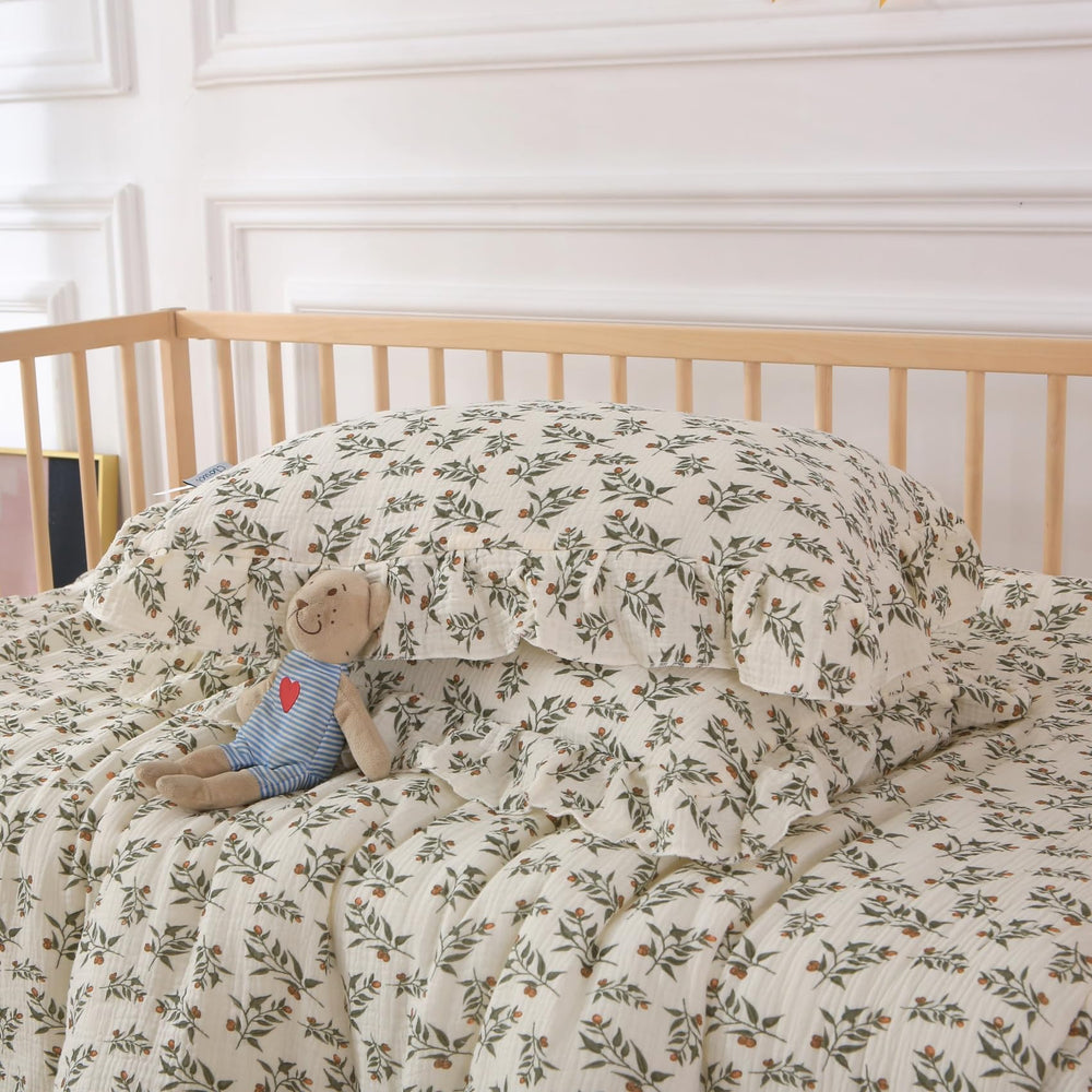Cloucl easy care—machine washable and quick-dry for busy mornings.